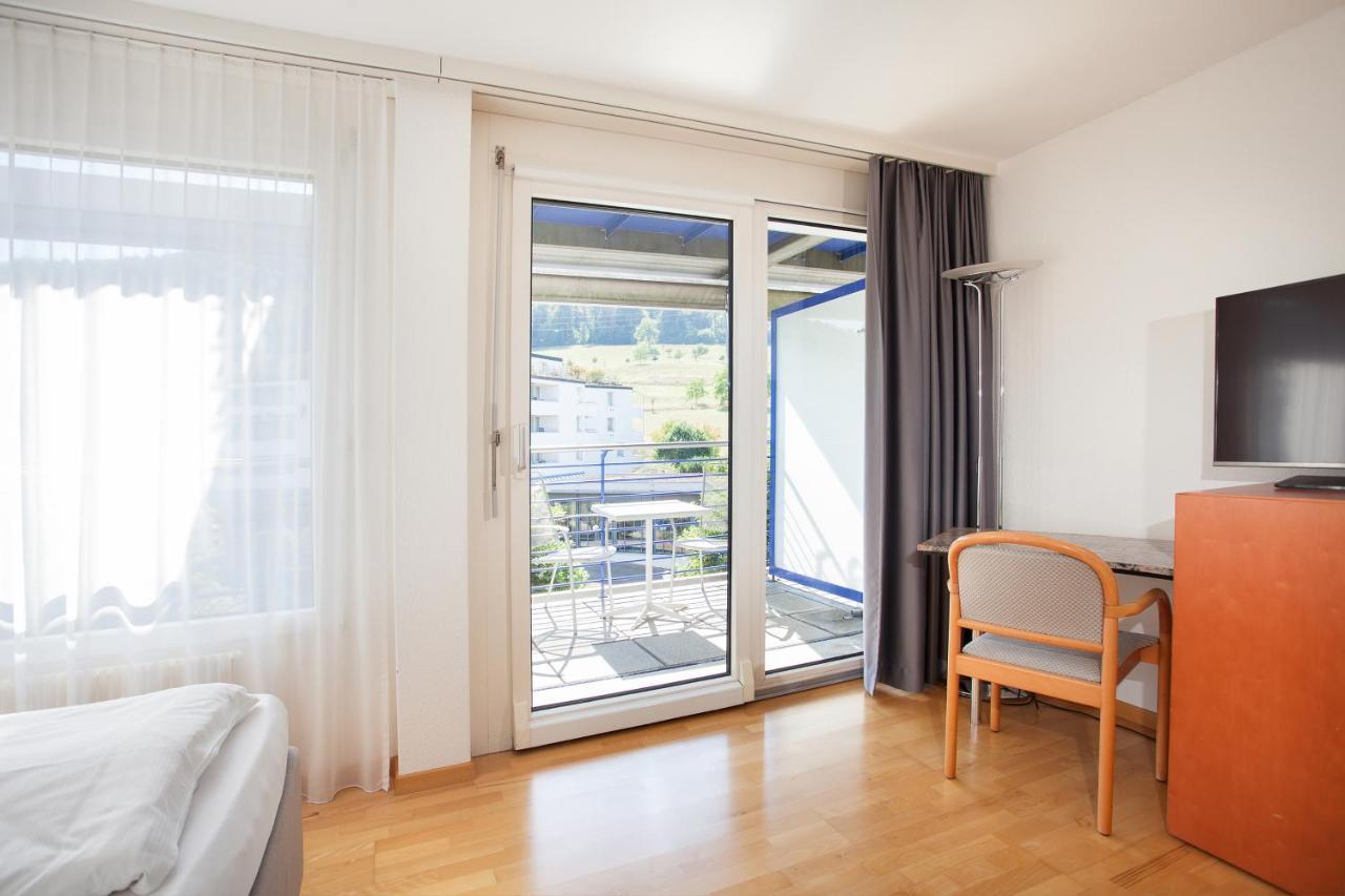 Guesthouse Zurzach - Self Check-In Экстерьер фото